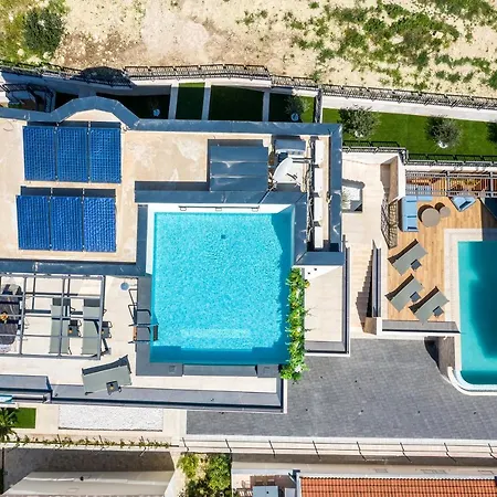 Aurelia 2 מאקרסקה