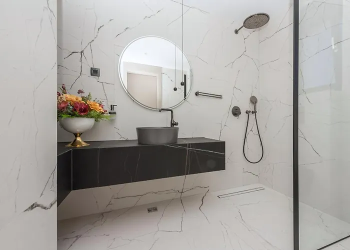 Aurelia 2 فيلة *