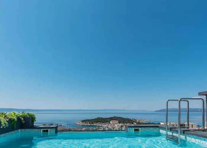 Aurelia 2 فيلة *